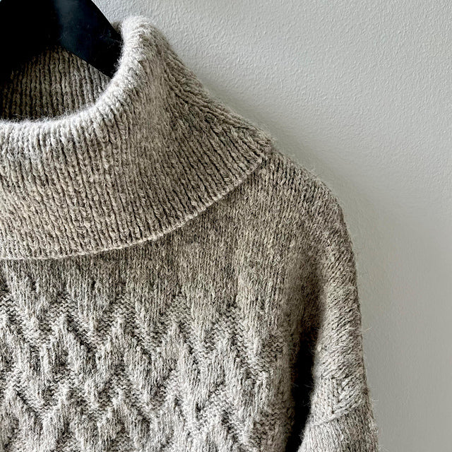 Strickpaket My ZigZag Jumper von NORgardknitters aus dem Originalgarn von Isager