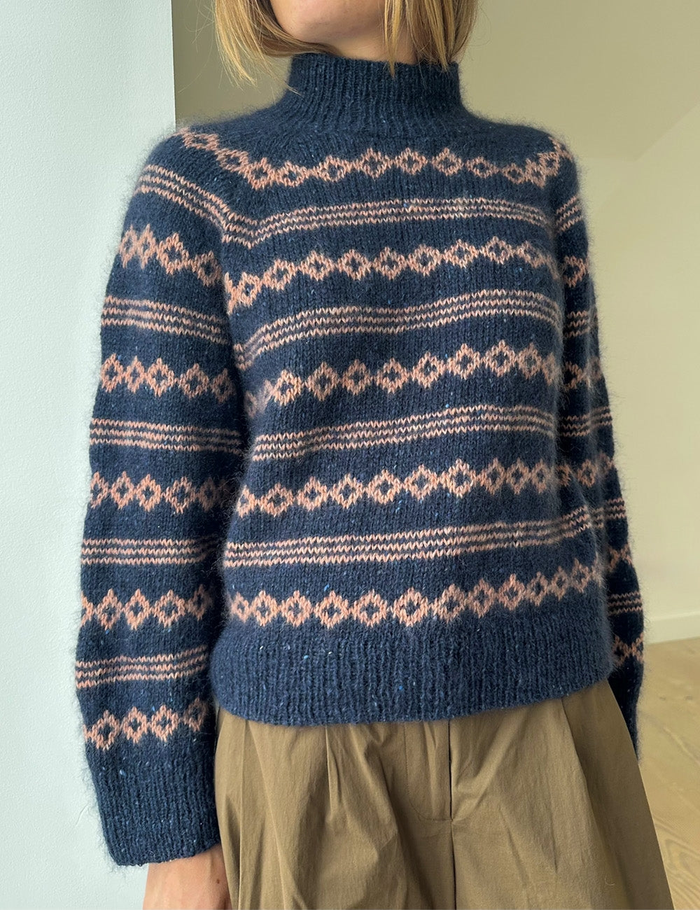 Strickset Mikala Sweater von Lene Holme Samsøe aus dem Originalgarn von Isager