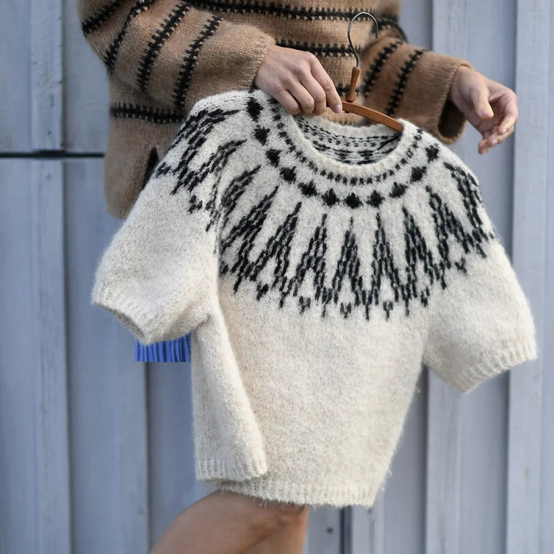 Strickpaket Aluna Sweater von Anne Ventzel aus dem Originalgarn von Isager
