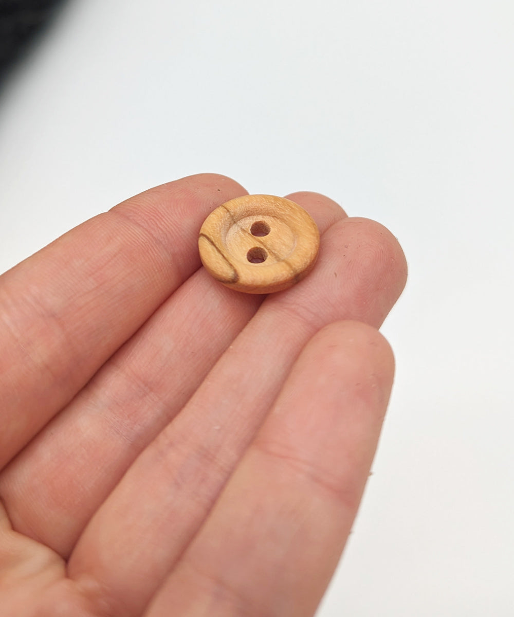 Holzknopf matt mit 2 Löchern, ⌀15 mm, ⌀18 mm, ⌀23 mm