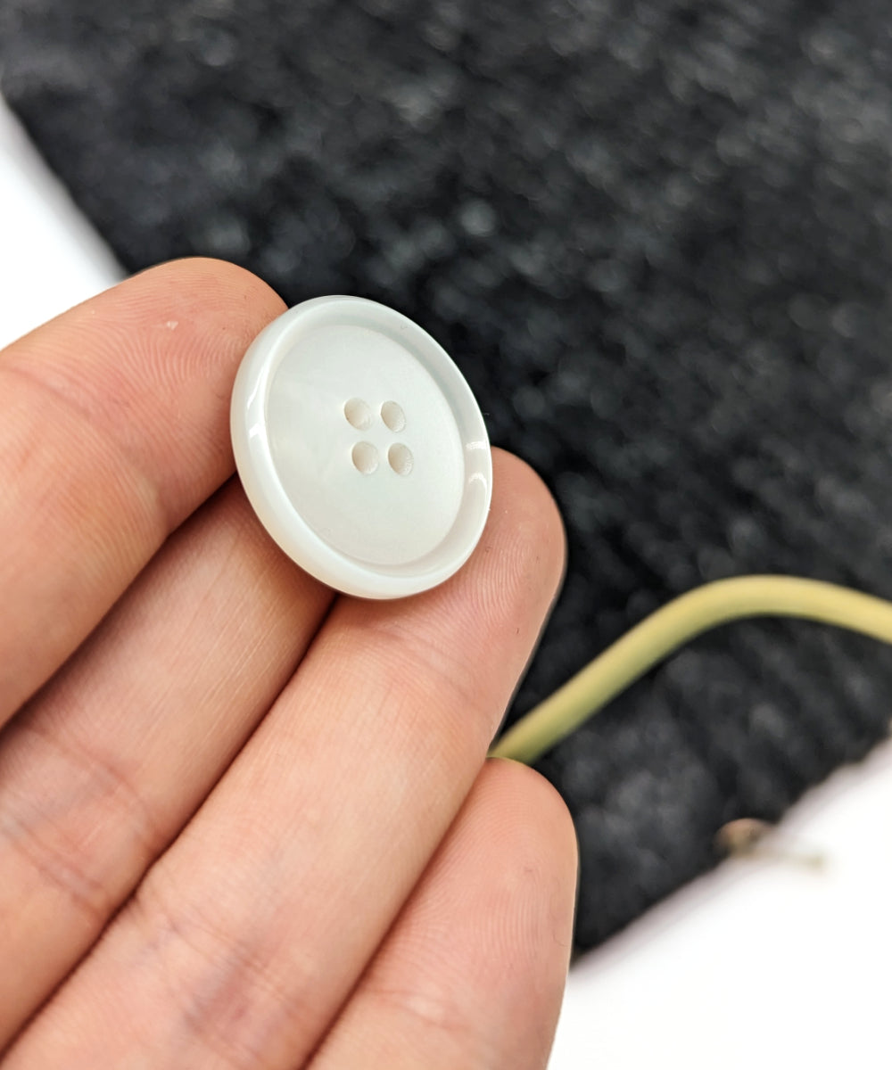 Knopf weiß in ⌀18mm und ⌀23mm