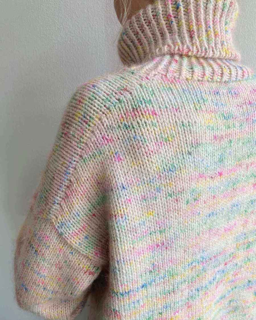 Strickpaket Wednesday Sweater aus der Originalwolle (Sysleriget & Filcolana)