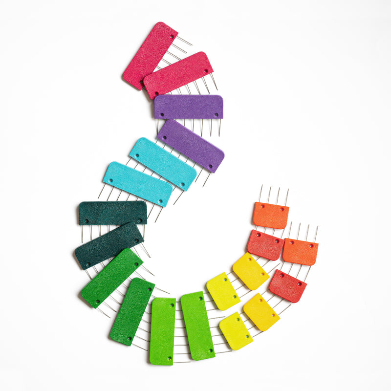 Kammnadelbox / Spannkämme Regenbogen 20 Stk. zum blocken von Strickstücken